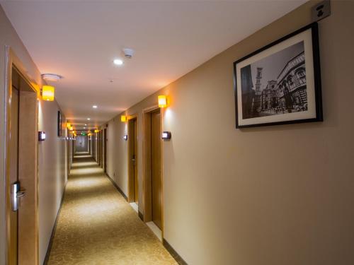 Gallery image of IU Hotel Tianjin Jinghai Shengli Avenue in Jinghai