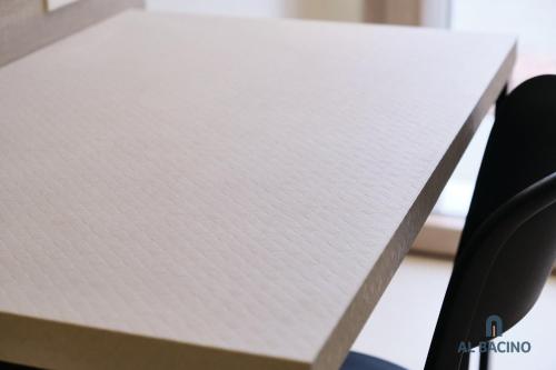 a cardboard box sitting on top of a desk at Al Bacino Rooms And Breakfast in Porto Viro