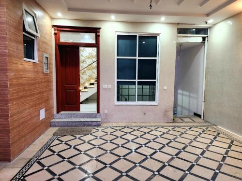Gambar di galeri bagi Motorway Majesty Lodges - Near Islamabad International Airport & Motorway di Islamabad