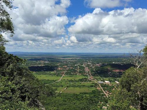 una vista aérea de una ciudad en un campo en Cabaña “La Herencia” Paraguarí en Paraguarí