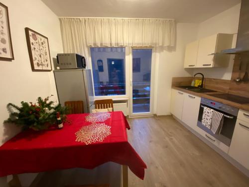 Una cocina o cocineta en Pension mit Moselblick