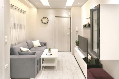 Luxury Apartment In Athens!