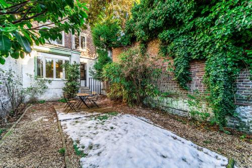 Photo de la galerie de l'établissement T2 Jardin Privé - Lille Europe, à Lille