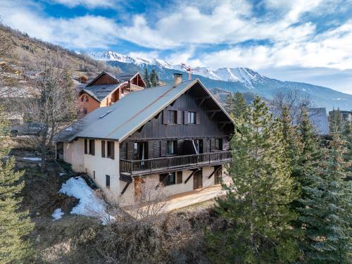 Grand Appartement dans Chalet Serre Chevalier à 8 minutes des pistes