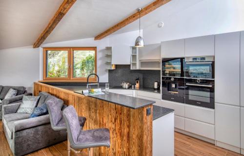 Eagles Nest - by Alpen Apartments