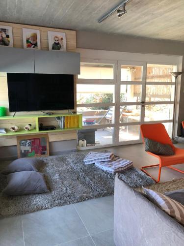 Μια τηλεόραση ή/και κέντρο ψυχαγωγίας στο Domus Villa Katsarata