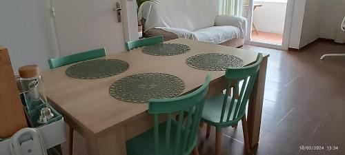 La Yeye Offre d'automne de 6 nuits & 6 Nights Autumn Offer客房内的一张或多张床位