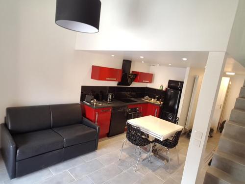 APPARTEMENT T3 - au calme - climatisé - plages à pied