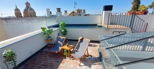 San Luis Downtown & Pool Apartment