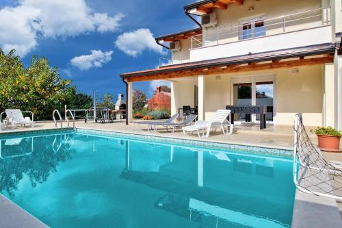 Exklusive 4-Sterne-Villa Mare - WLAN - Pool - Grill