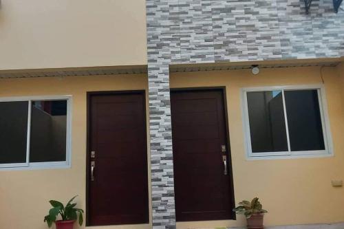 Fotografie z fotogalerie ubytování Townhouse 2 Two Bedrooms in Bacolor near San Fernando v destinaci Bacolor
