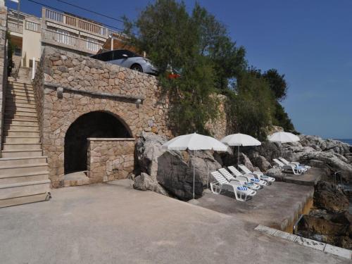 Holiday home Marina- beachfront, sea view and free parking