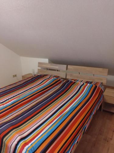 Katil atau katil-katil dalam bilik di Ferienwohnung Veldenz