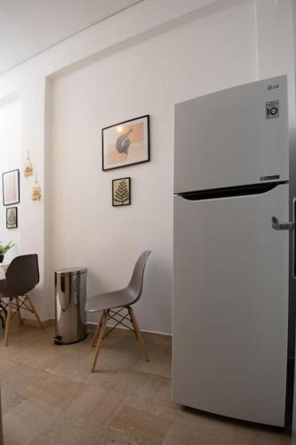 Lovely,central, spacious 2-bedrooms apartment