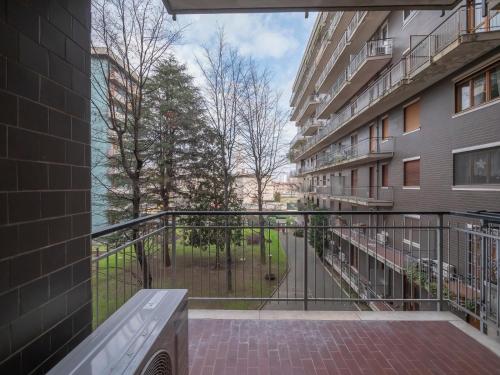 [IHost Flat] - Giambellino 131-1