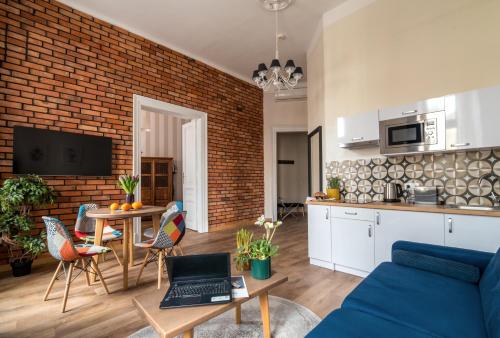 Η κουζίνα ή μικρή κουζίνα στο be HAPPY Apartments