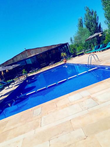 Bazén v ubytování Bio et Bois -Luxury Bio Farm- nebo v jeho okolí