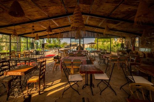Restaurace v ubytování Bio et Bois -Luxury Bio Farm-