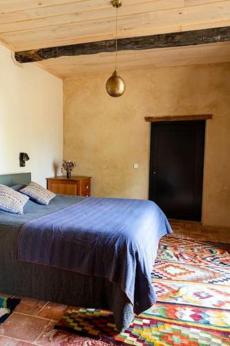 Photo de la galerie de l'établissement Beautiful chartreuse with swimming pool, à Jégun