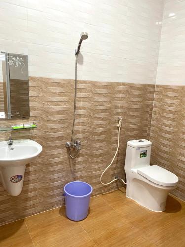 A bathroom at Hotel Hải Đăng