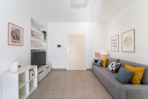 Maison Lumiere, Design Apt 5 min from Tiburtina Station