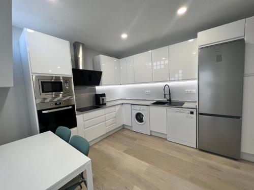 Modern duplex next to the beach!