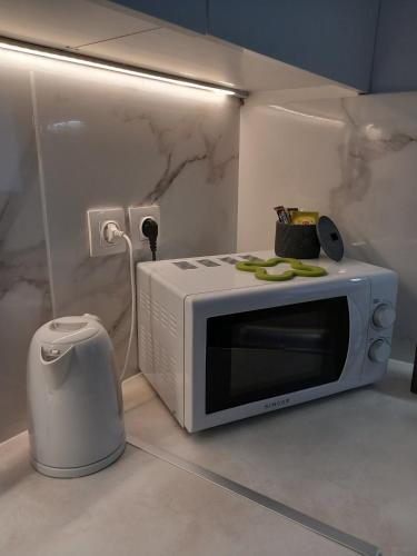 Leo Athens Apartment Near Tram Station