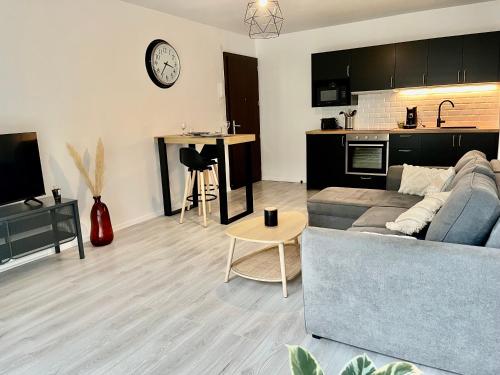 Kuchyň nebo kuchyňský kout v ubytování Appartement cosy à Nancy - Parking privé
