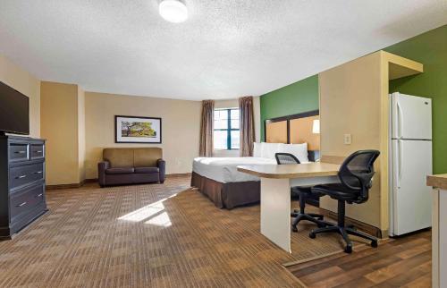 Coin salon dans l'établissement Extended Stay America Suites - Rochester - Henrietta