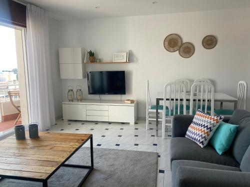 Vistas al mar en moderno y amplio piso-Sanxenxo centro