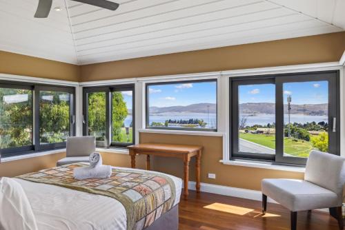 En eller flere senge i et værelse på Coco's Place