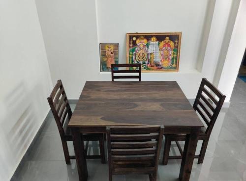 Foto sihtkohas Tiruvannāmalai asuva majutusasutuse Wind Chimes galeriist