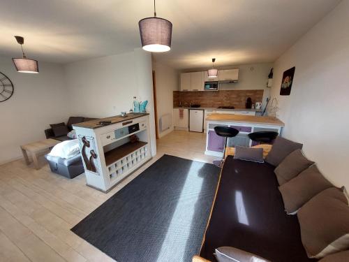 Gallery image of CONFORTABLE STUDIO 37M2 NETFLIX CANAL+... in Albertville
