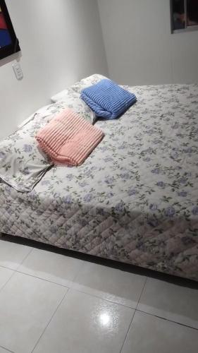 En eller flere senge i et værelse på Apartamento en Medellín, Los colores Cerro Norte