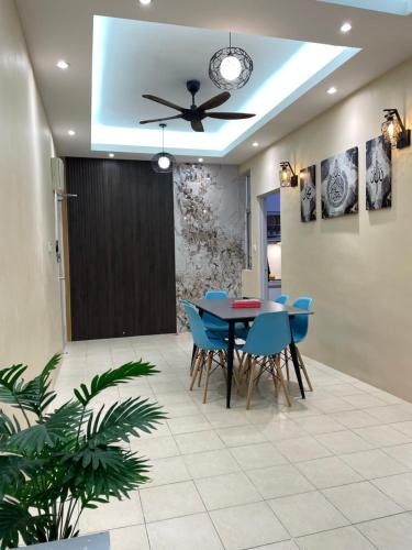 Fotografie z fotogalerie ubytování HM HOMESTAY TAWAU v destinaci Kampong Parit