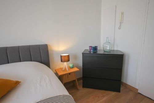 Photo de la galerie de l'établissement Lille Centre - Nice and functional studio w/ view, à Lille