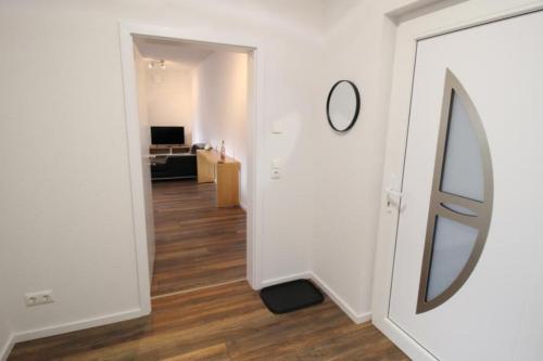 TV a/nebo společenská místnost v ubytování NEU! FeWo Marburg 2 mit Balkon