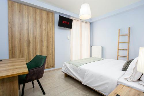 ELYSIUM HOUSE Bright Top Floor Apartment with Terrace Central Location