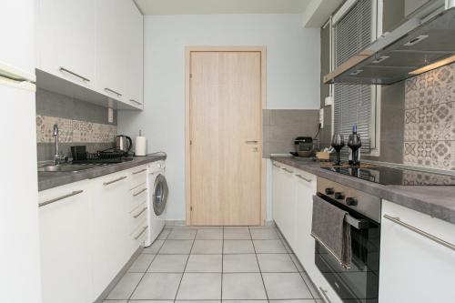 ELYSIUM HOUSE Bright Top Floor Apartment with Terrace Central Location