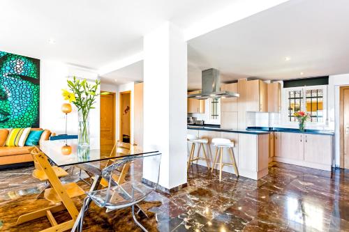 020 Don Juan Apartment with sea views