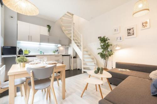 Vieux Lille bright duplex ! 3pers