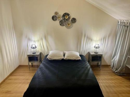 Photo de la galerie de l'établissement Casa Pompidou 1 - Joli & Chaleureux T2 - Proche Brive Centre Ville, à Brive-la-Gaillarde