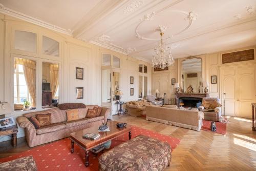 Ruang duduk di Château La Bainerie