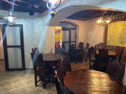 Restoran atau tempat lain untuk makan di Casa Dunarea by Genco