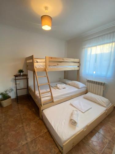 Postel nebo postele na pokoji v ubytování Villa Caramonte, en Costa Dorada