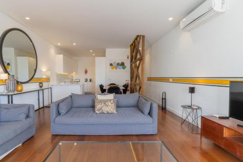 Spacious, family friendly 3BR & 3WC. AC/heating.