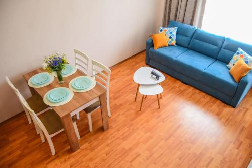 Charming sunny apartment+swimming pool