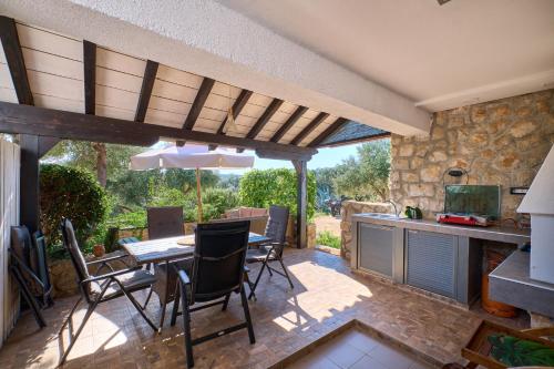 Gallery image of Amazing house, 20 m from the beach, 80 m2 in Martinšćica