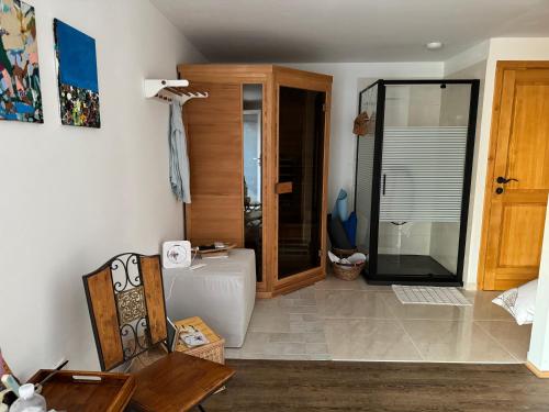 Ένα μπάνιο στο Luxury Home By The Beach