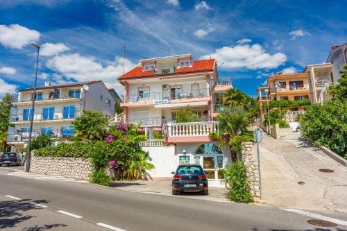 Apartmani Višnja